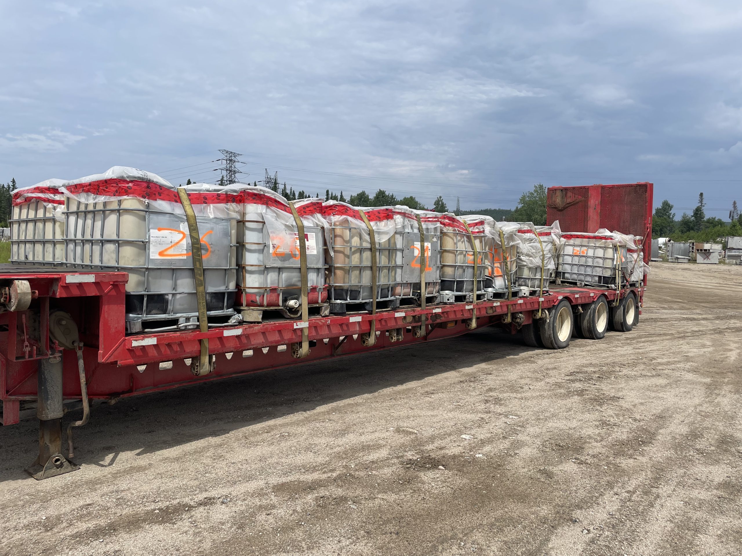 Unload 18 Containser Scaled